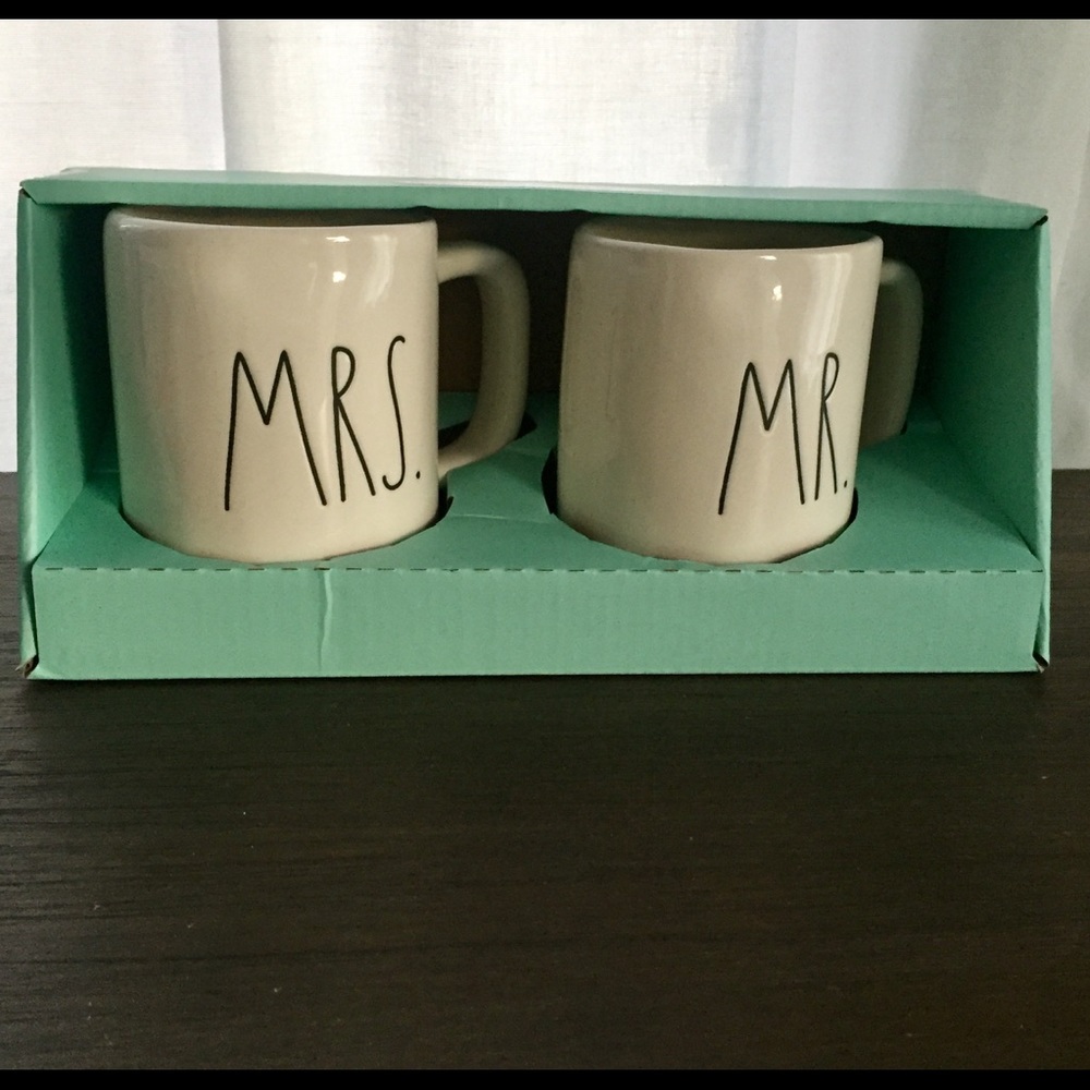 Rae Dunn Mr. and Mrs. Mug Set
